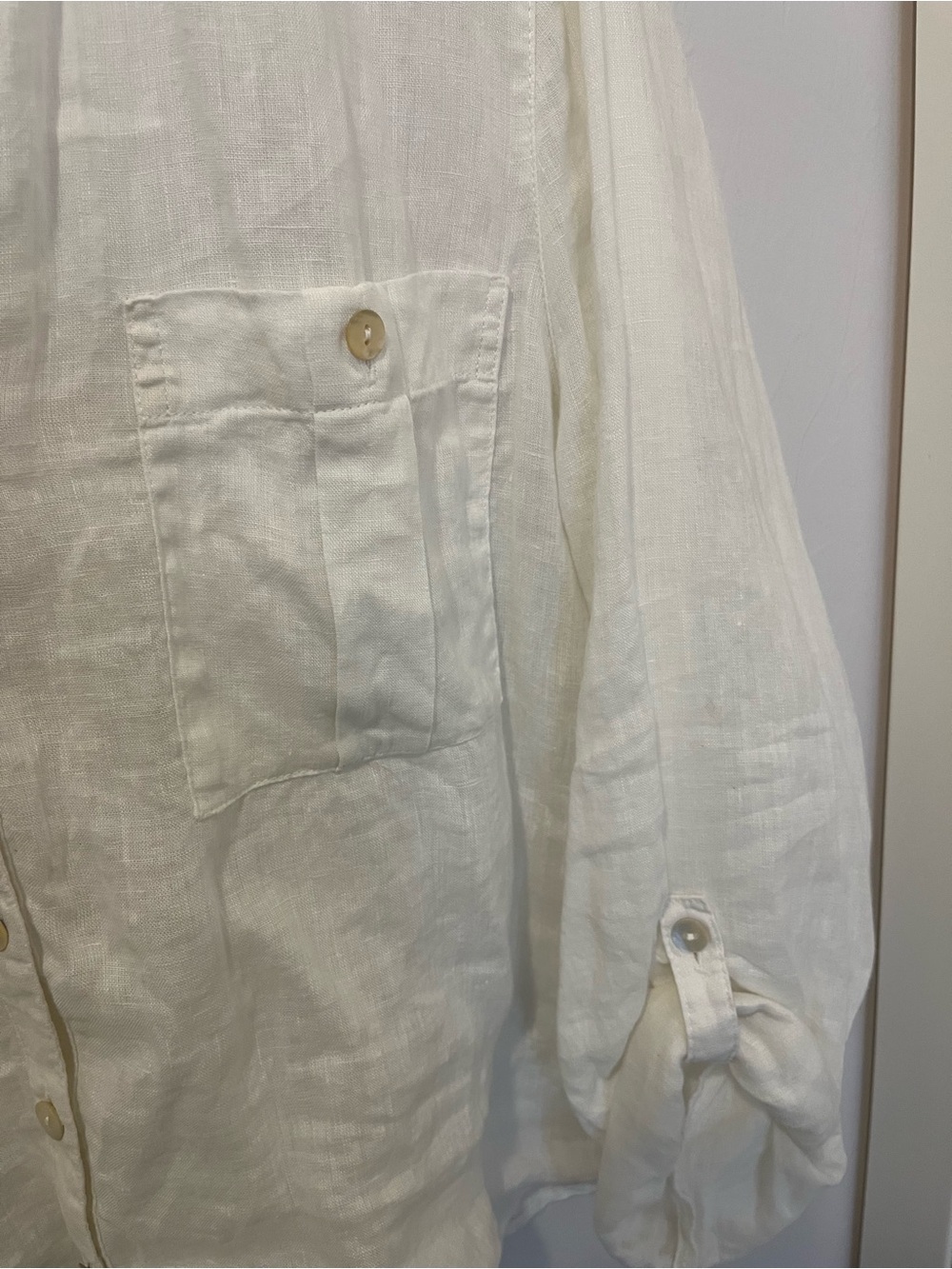 Nicole Miller 100% White Linen Button Down with Mother-of-Pearl Buttons - Picture 4 of 7
